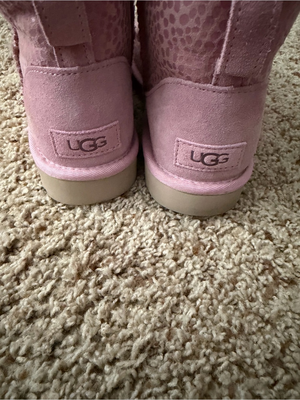 Ugg pink leopard print - Picture 2 of 6